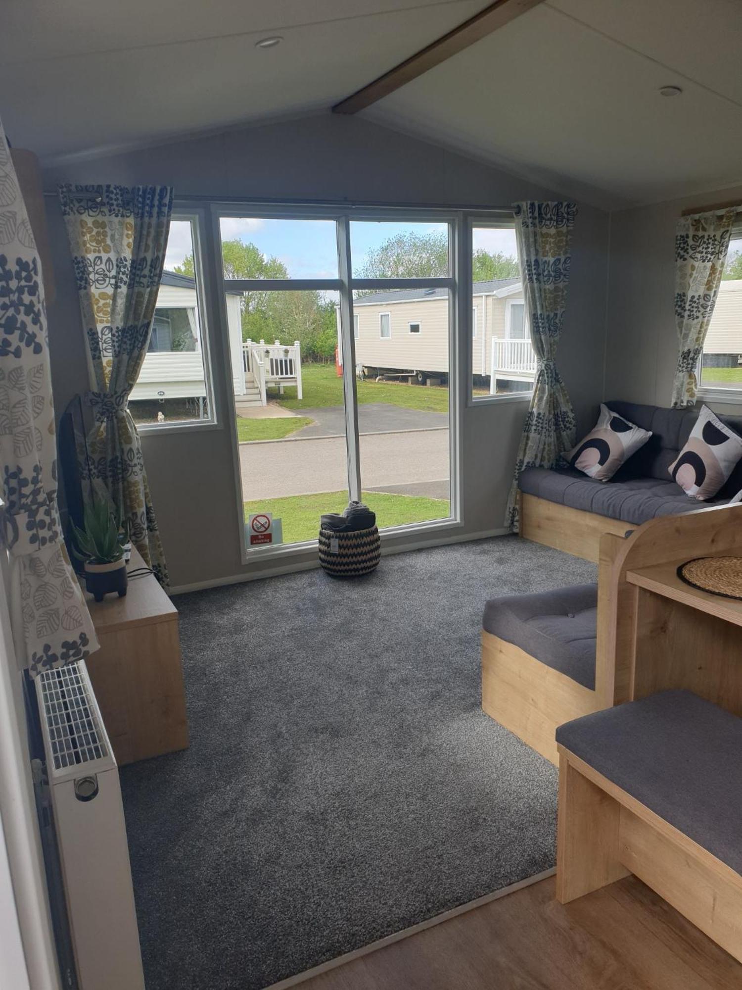 16 Anglers Acre Luxury Hot Tub Break Tattershall Lakes ภายนอก รูปภาพ